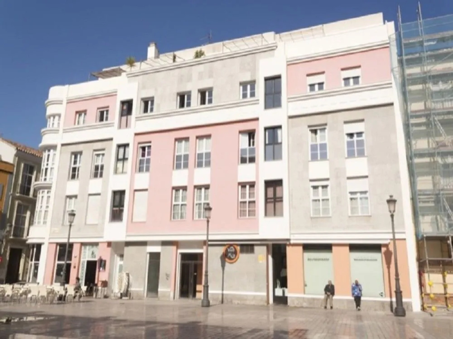 Del Parque Flats - Cervantes