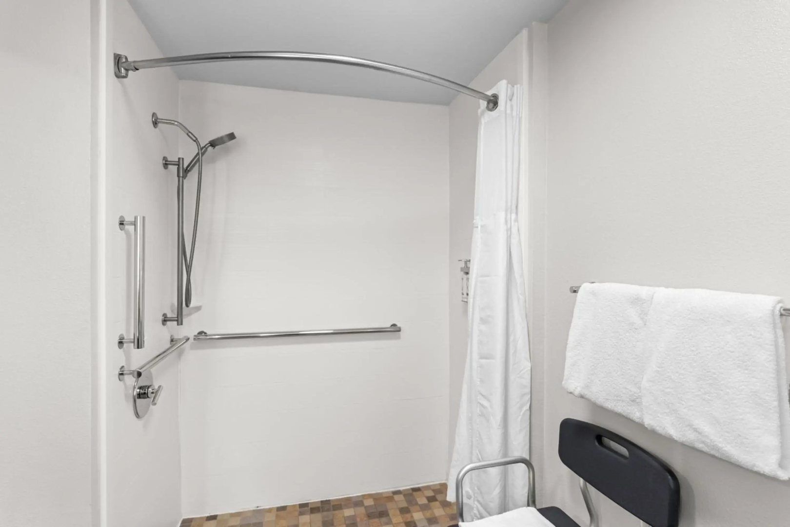 Holiday Inn Express & Suites Austin SW - Sunset Valley by IHG