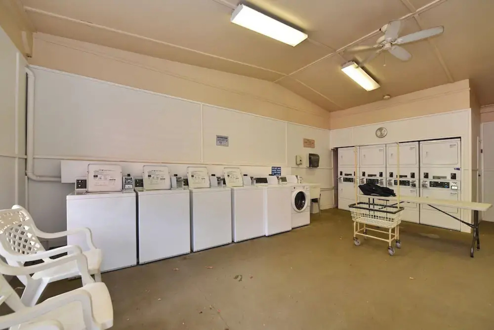 Maui Kaanapali S #a317 Studio Bedroom Condo by RedAwning