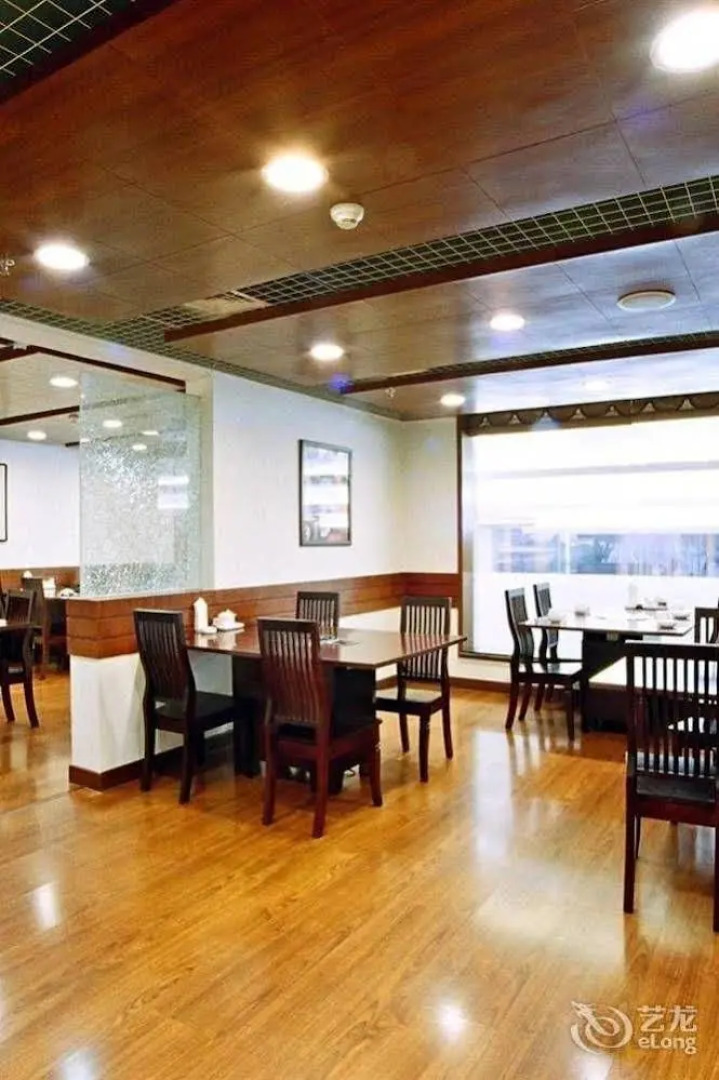 Weihai Qiming Holiday Hotel