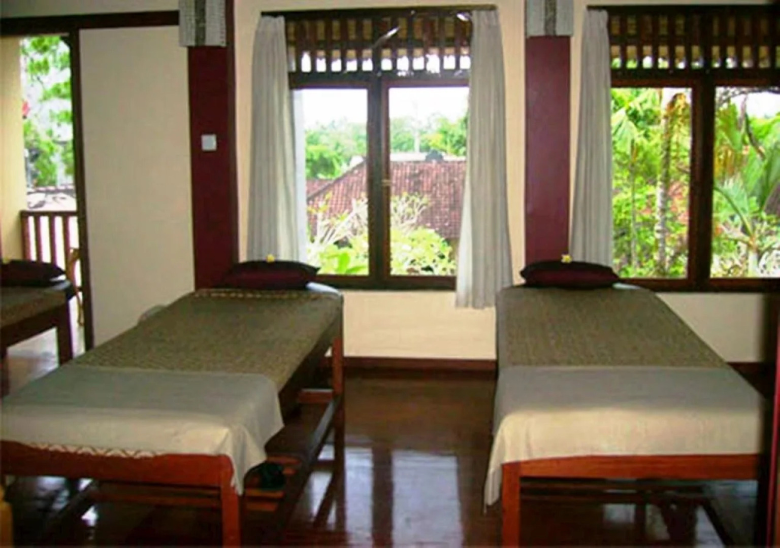 Loka Sari Guest House and Spa