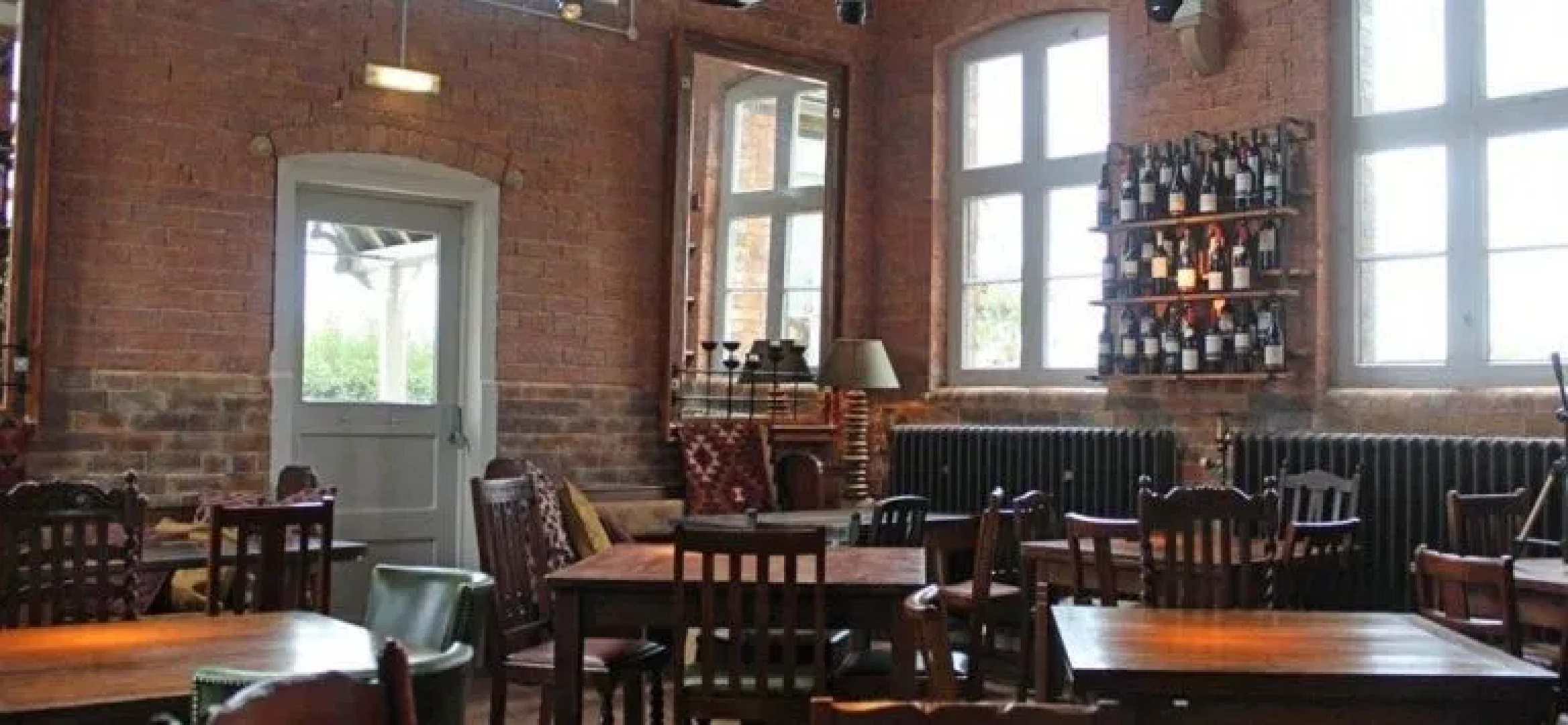 The Cholmondeley Arms - Inn