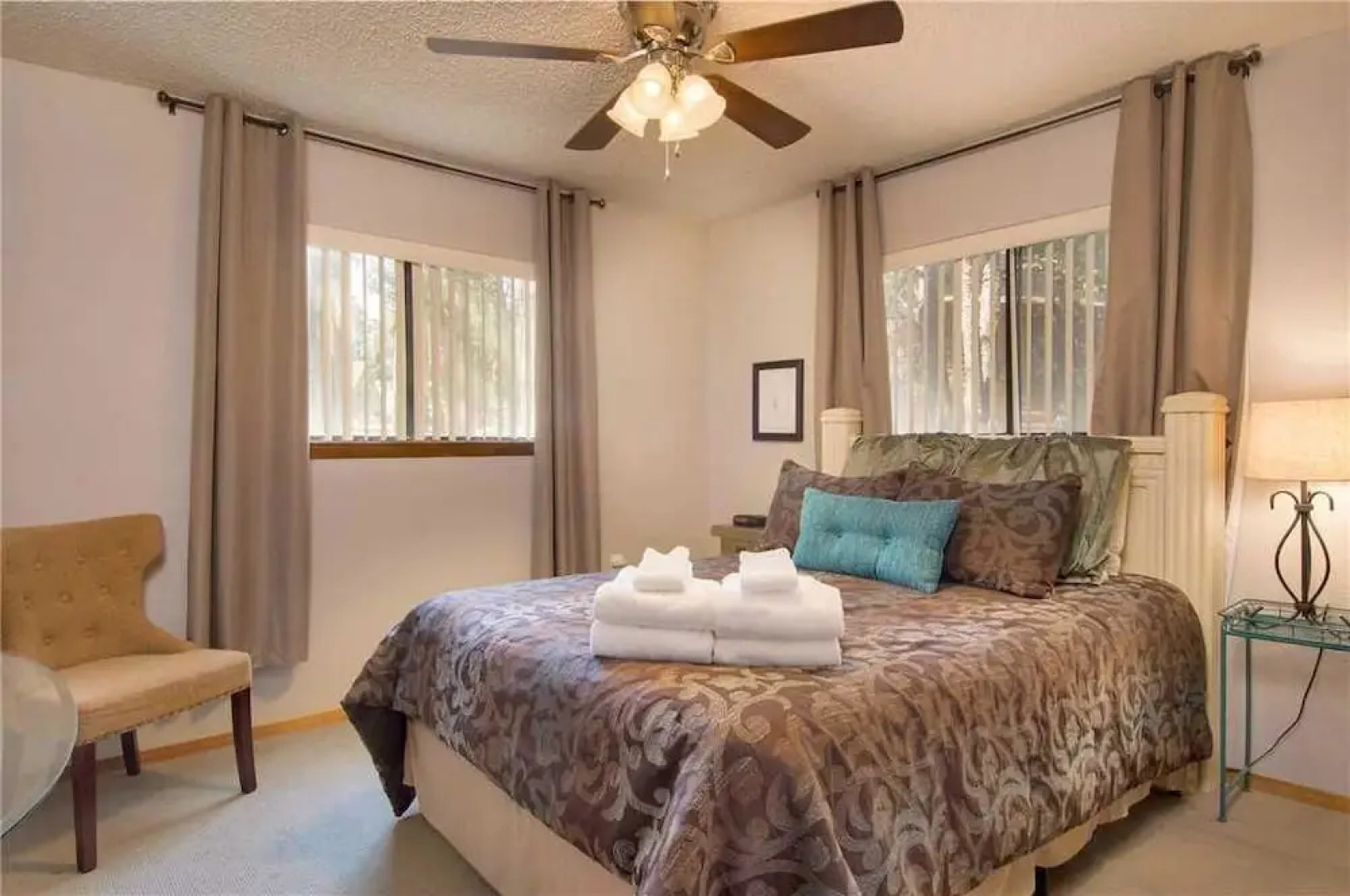 Air Nuevo - Three Bedroom Cabin