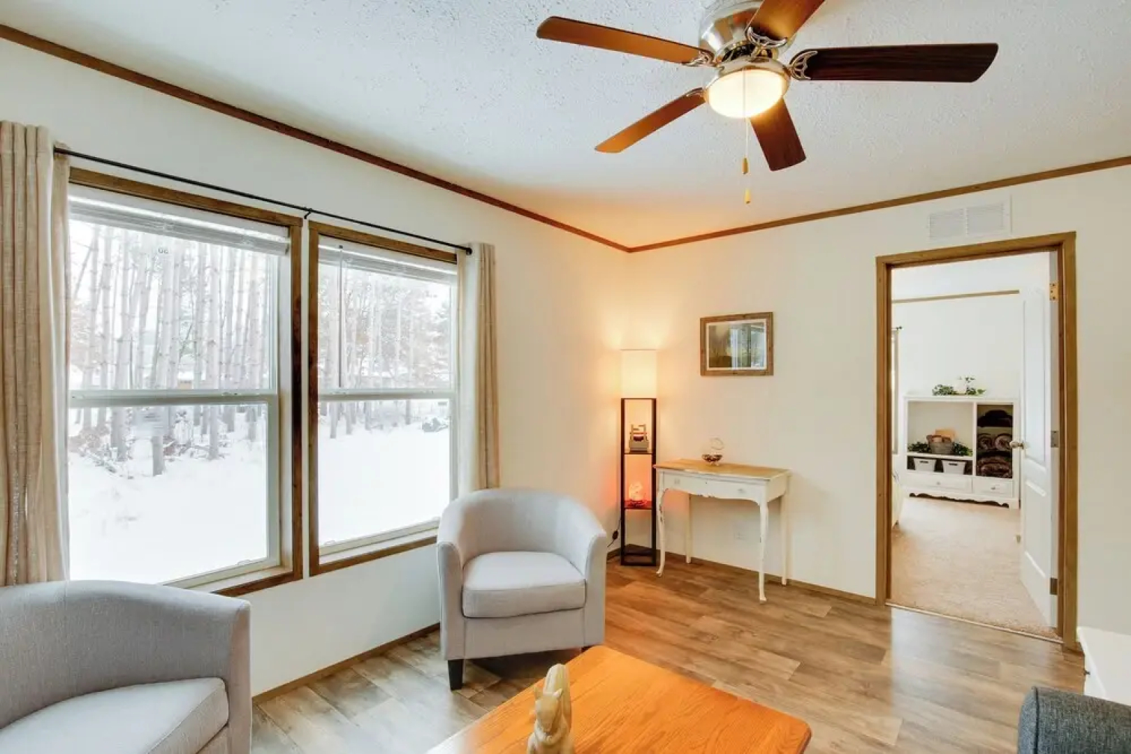 Stylish Chetek Hideaway w/ Lake + Dock Access!