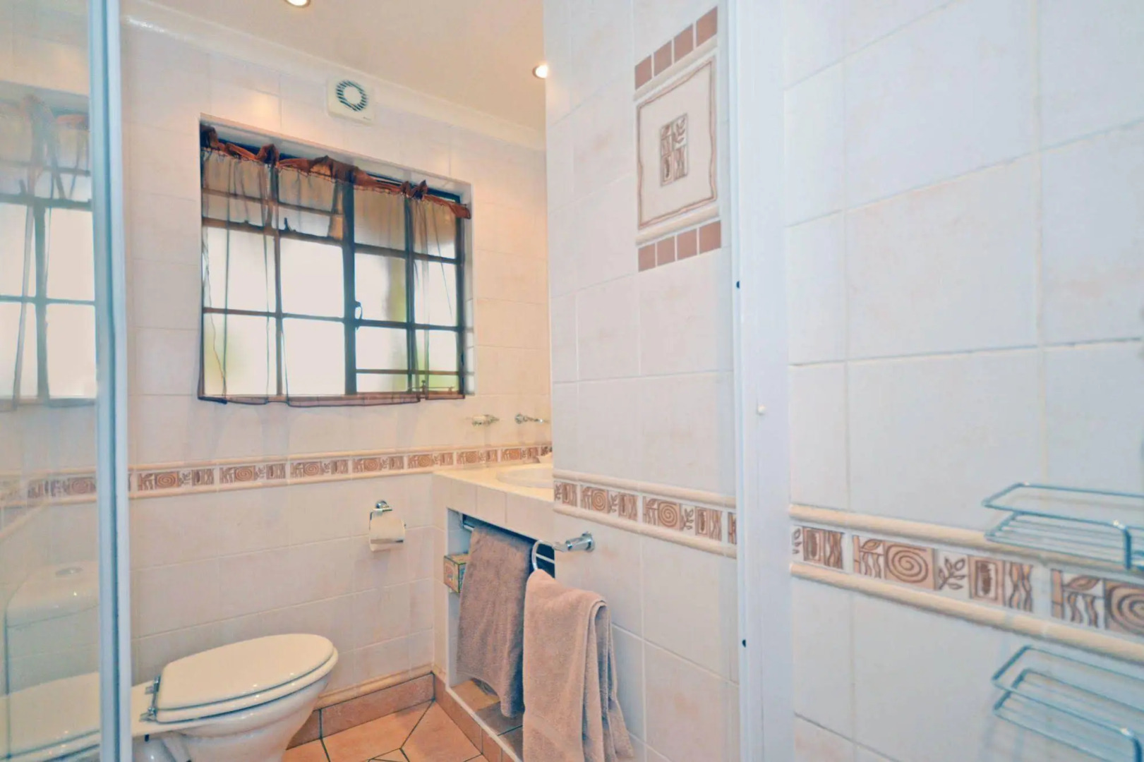 Cherry Tree Cottage Linden Bed and Breakfast