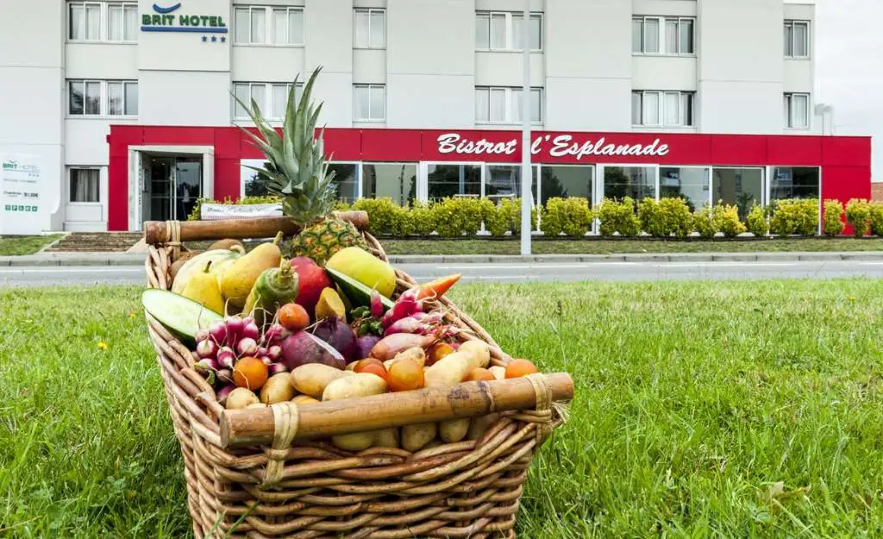 Brit Hotel Toulouse Colomiers - L'Esplanade