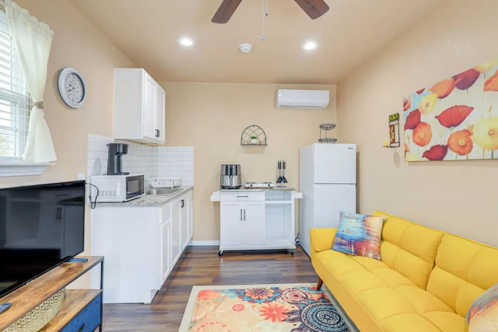 Seagoville Cottage w/ Yard - 15 Mi to Fair Park!