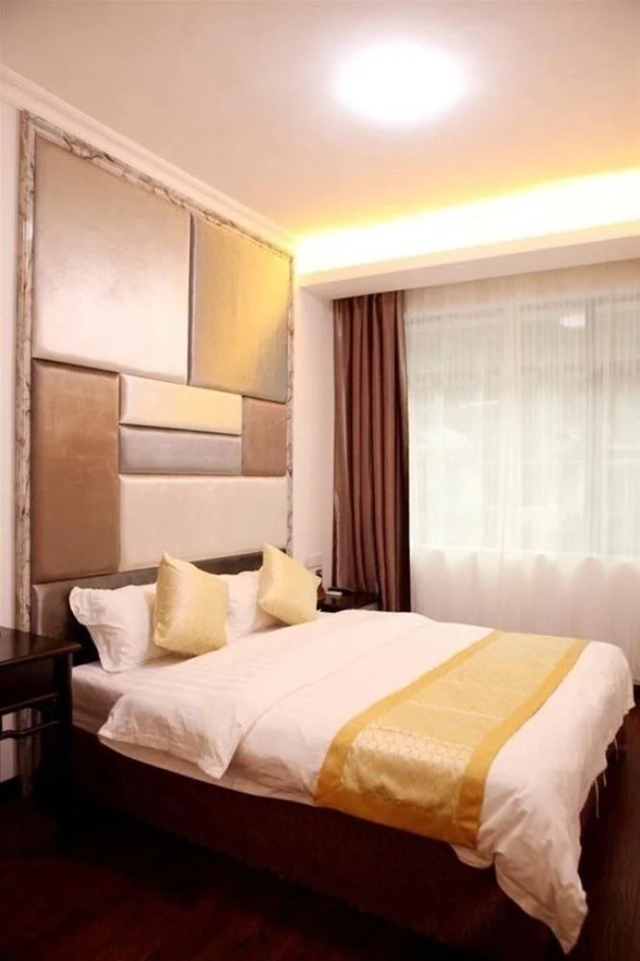 Отель Yangshuo Happy Hotel