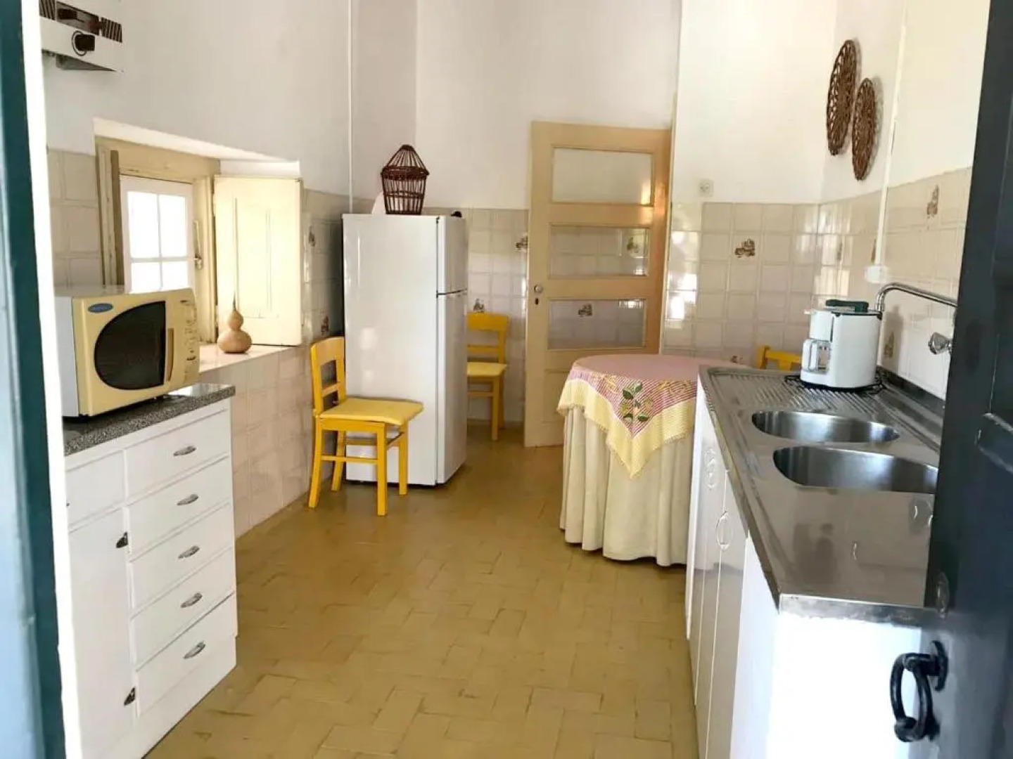 Apartment with 2 bedrooms in Praia do Ribatejo with wonderful lake view enclosed garden and WiFi 200 m from the beach