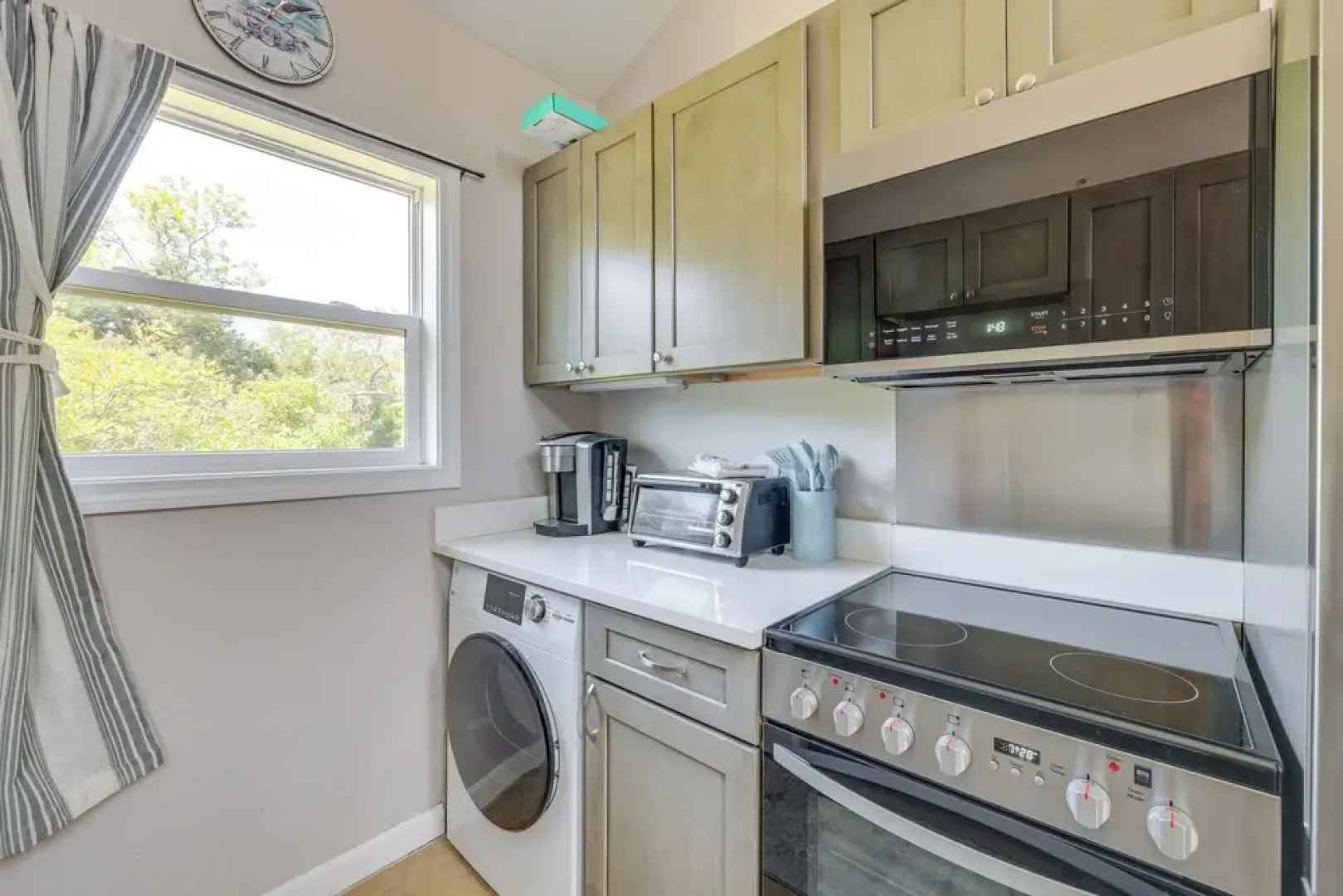 Coastal Truro Cottage - Close to Beaches & Ptown!