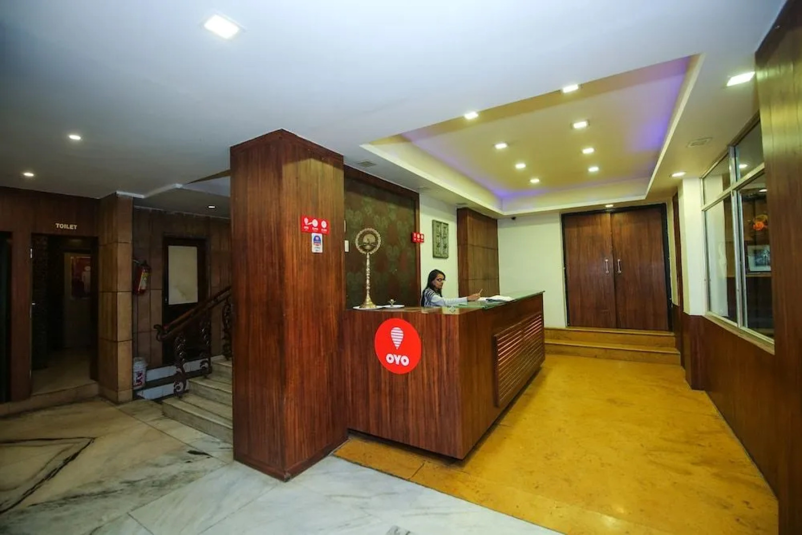 OYO 10606 Hotel Shriradha Civic Centre