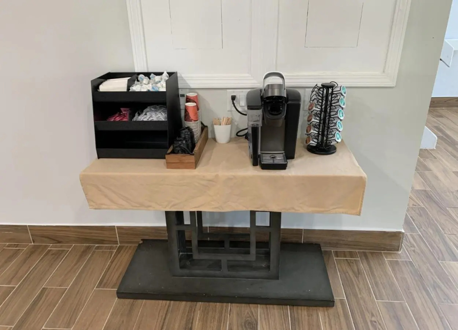 The Mariner Resort Cape Cod by The Red Collection