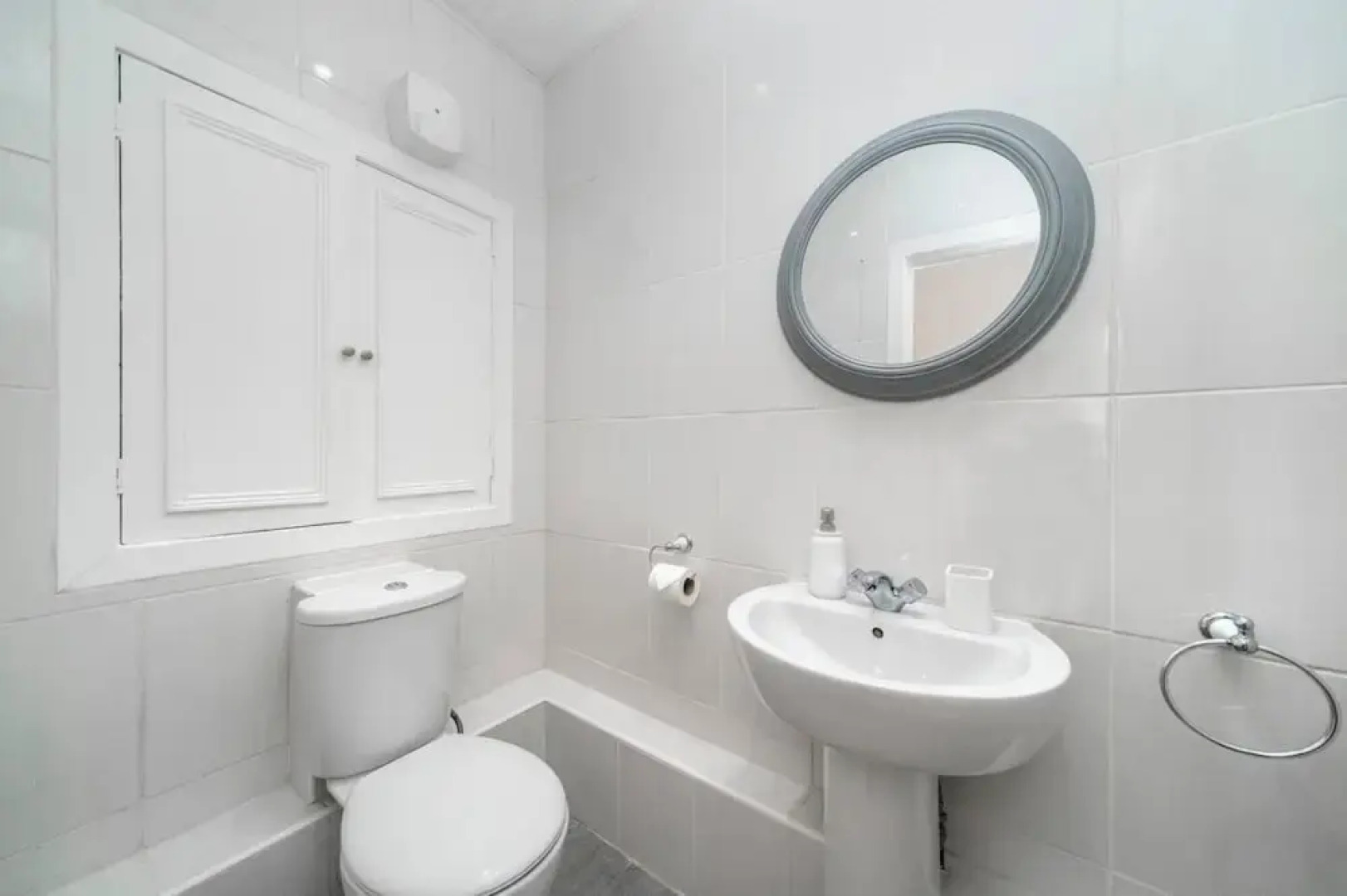 One Shore - Stylish Town House