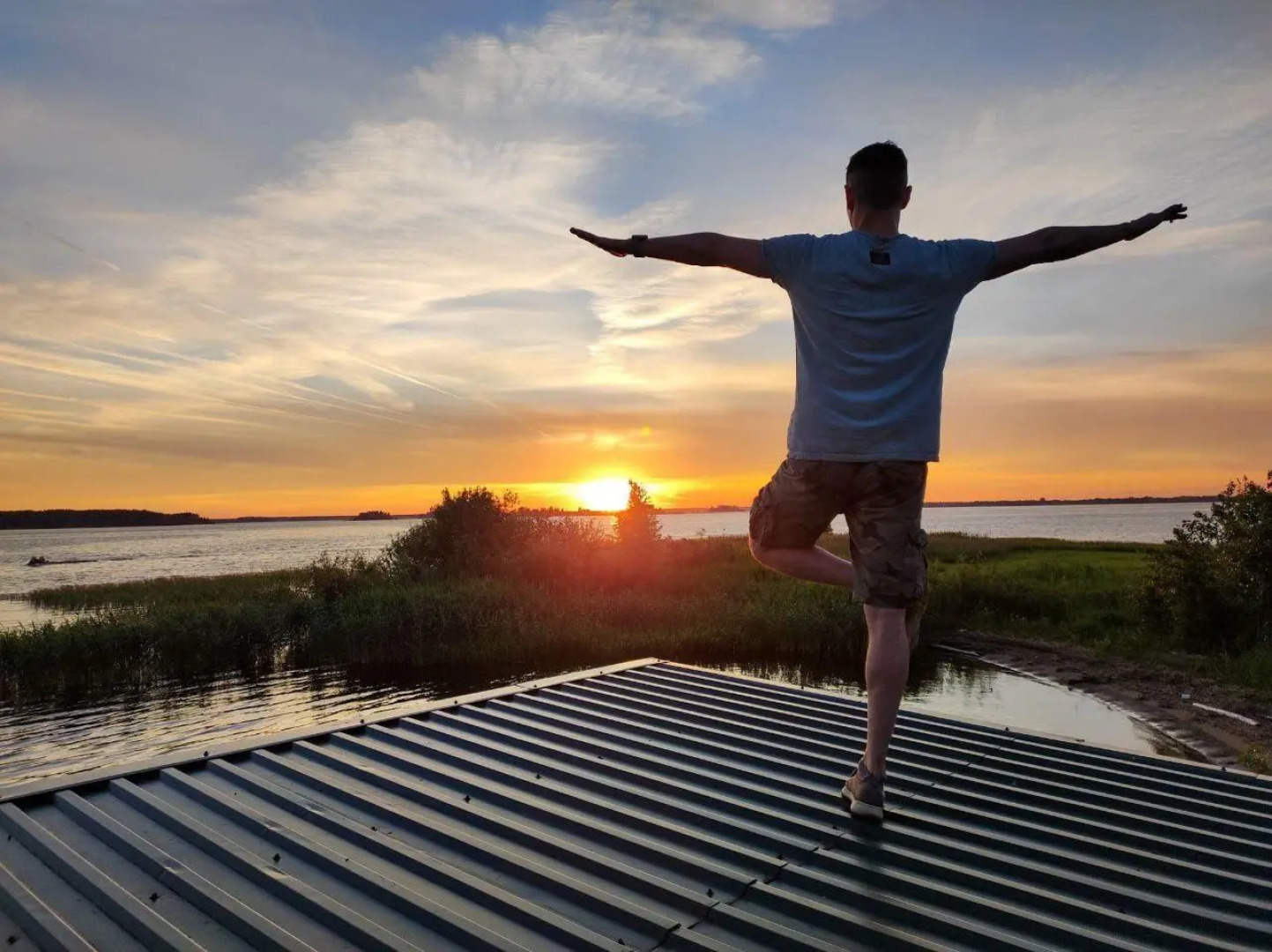 Спортивно-рыболовная база Здешево