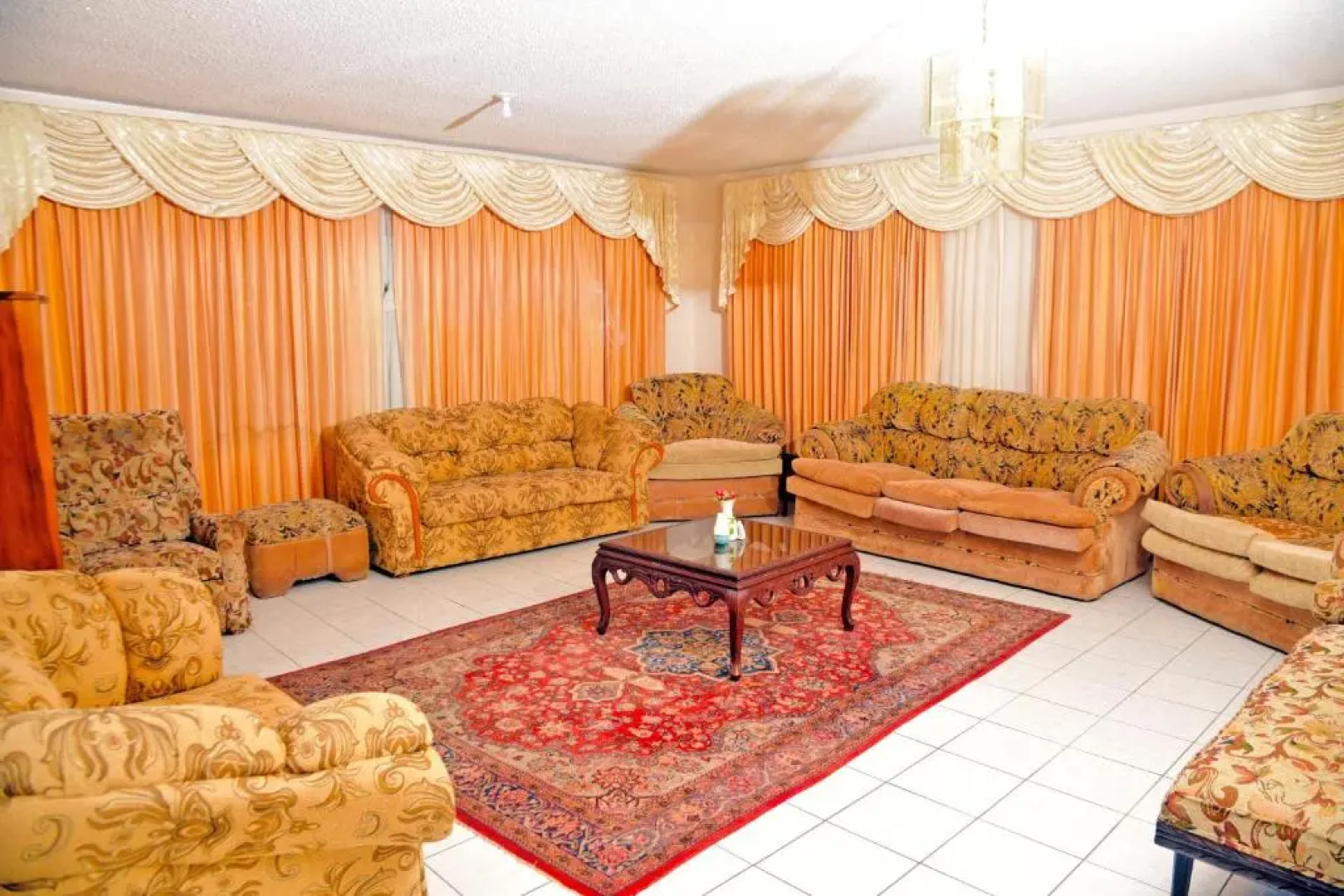 SuiteVille in Mandeville