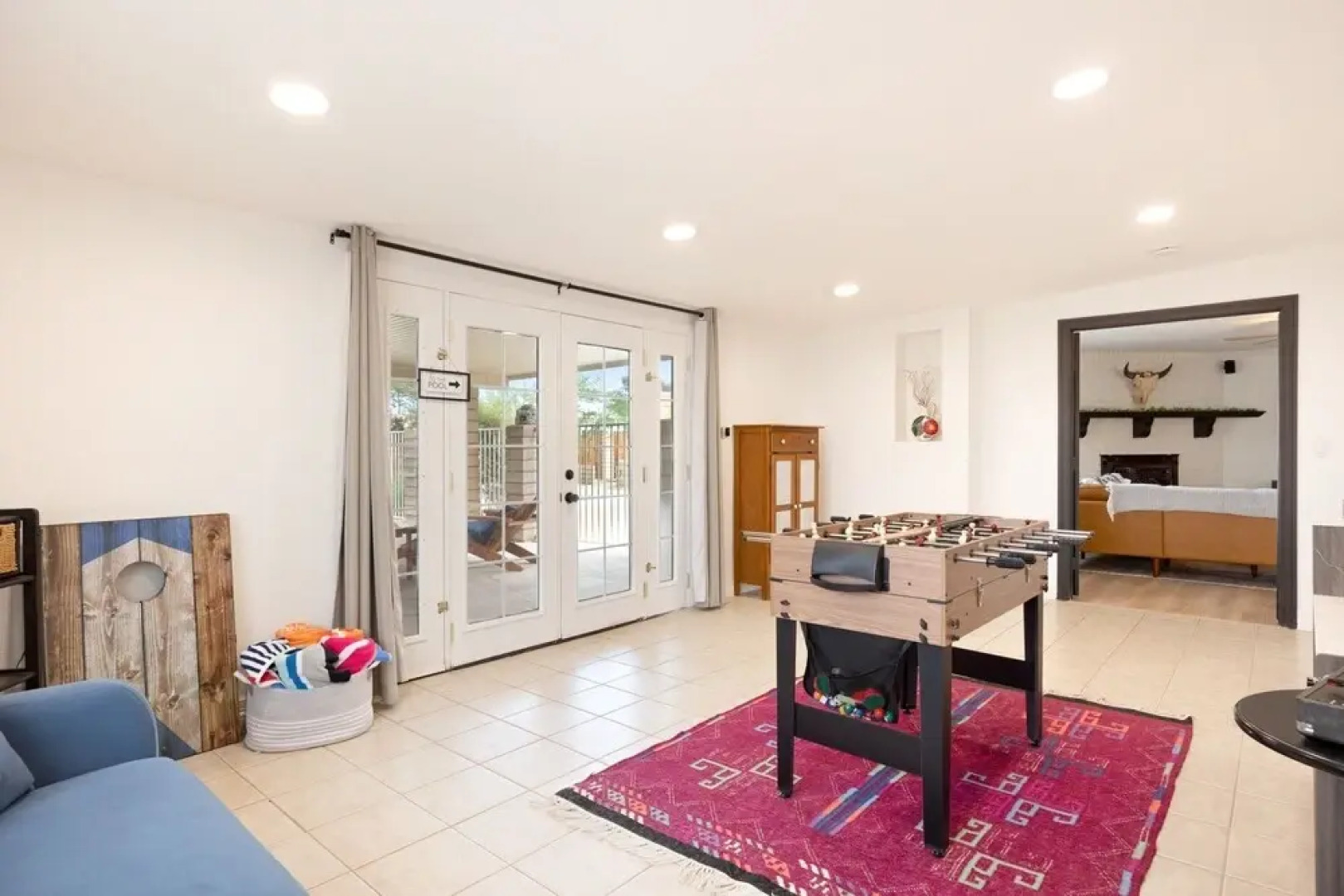 Roadrunner Inn - Pool, Hot Tub, Bbq And Fire Pit! 2 Bedroom Home by RedAwning