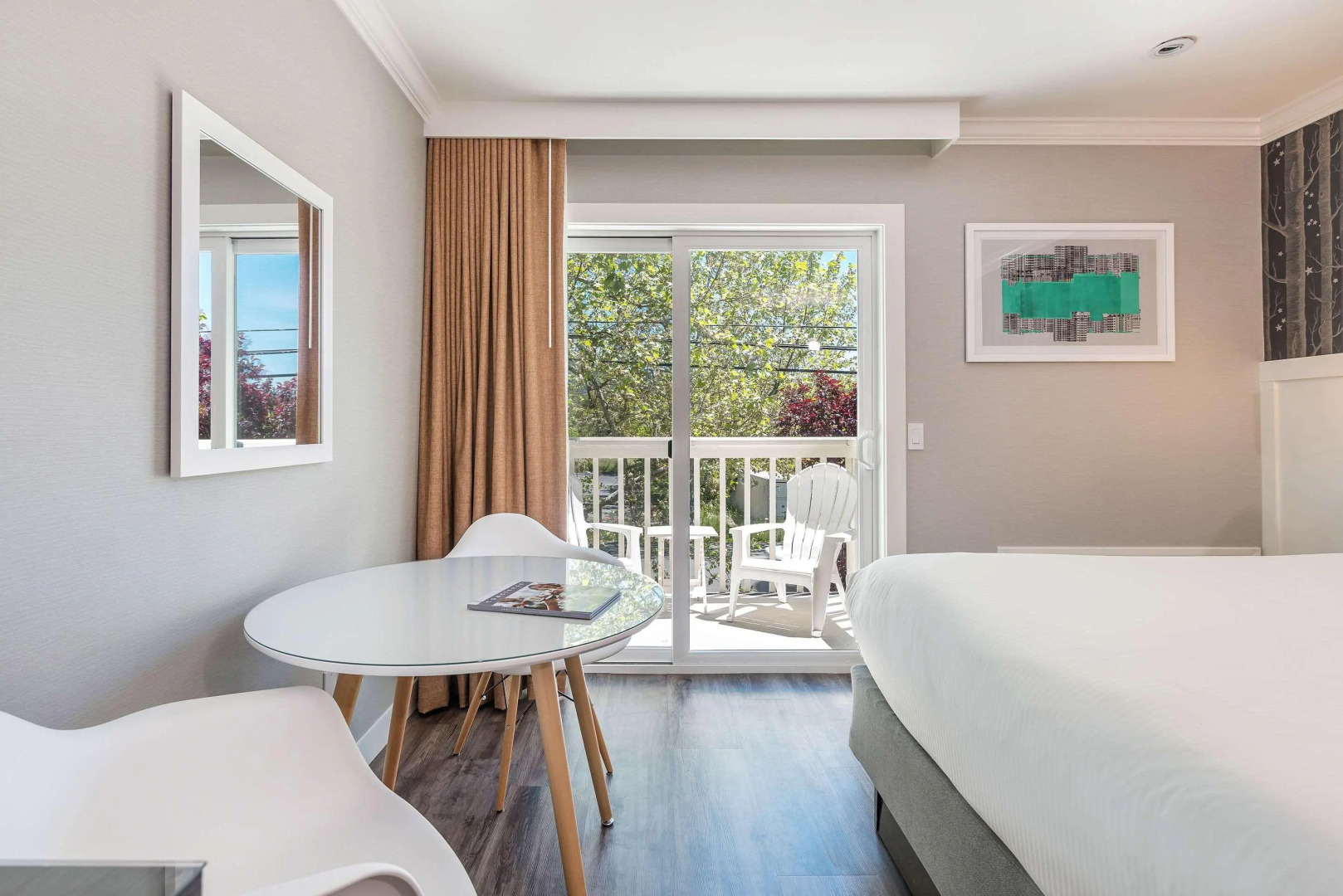 UpValley Inn & Hot Springs Napa Valley, an Ascend Collection Hotel