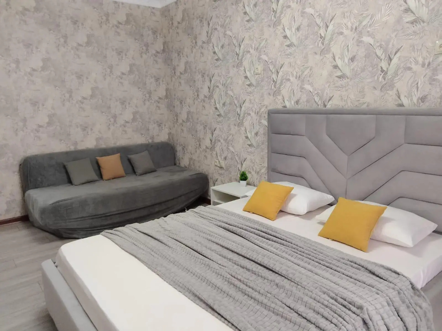 Апартаменты на улице Тлостанова 32