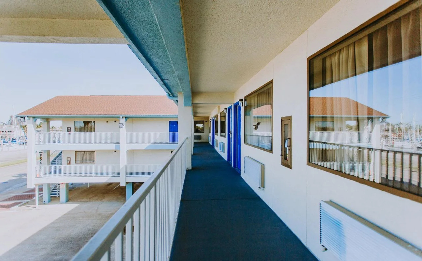 Scottish Inns and Suites - Near Kemah Boardwalk