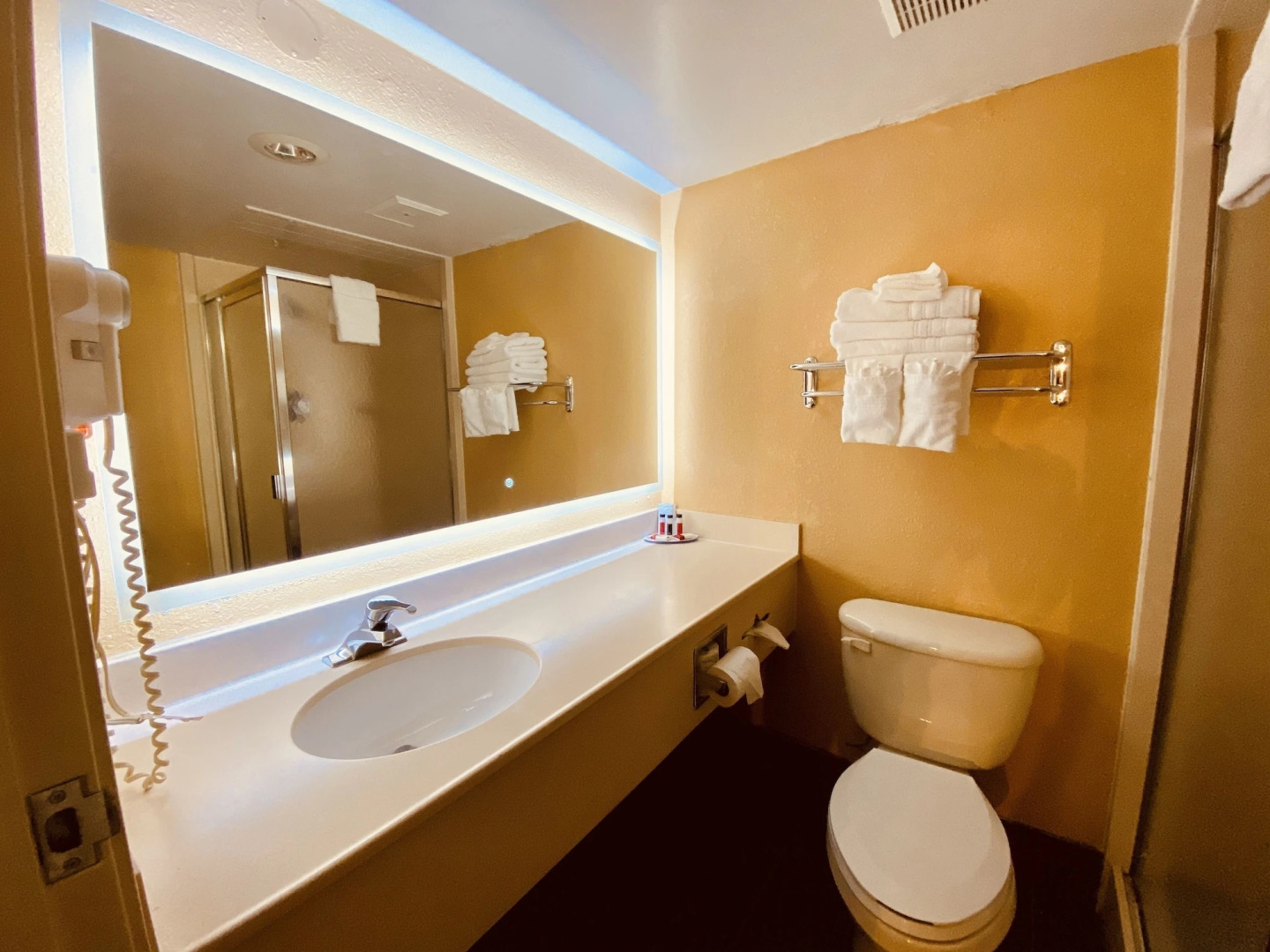 Super 8 by Wyndham Lawrence