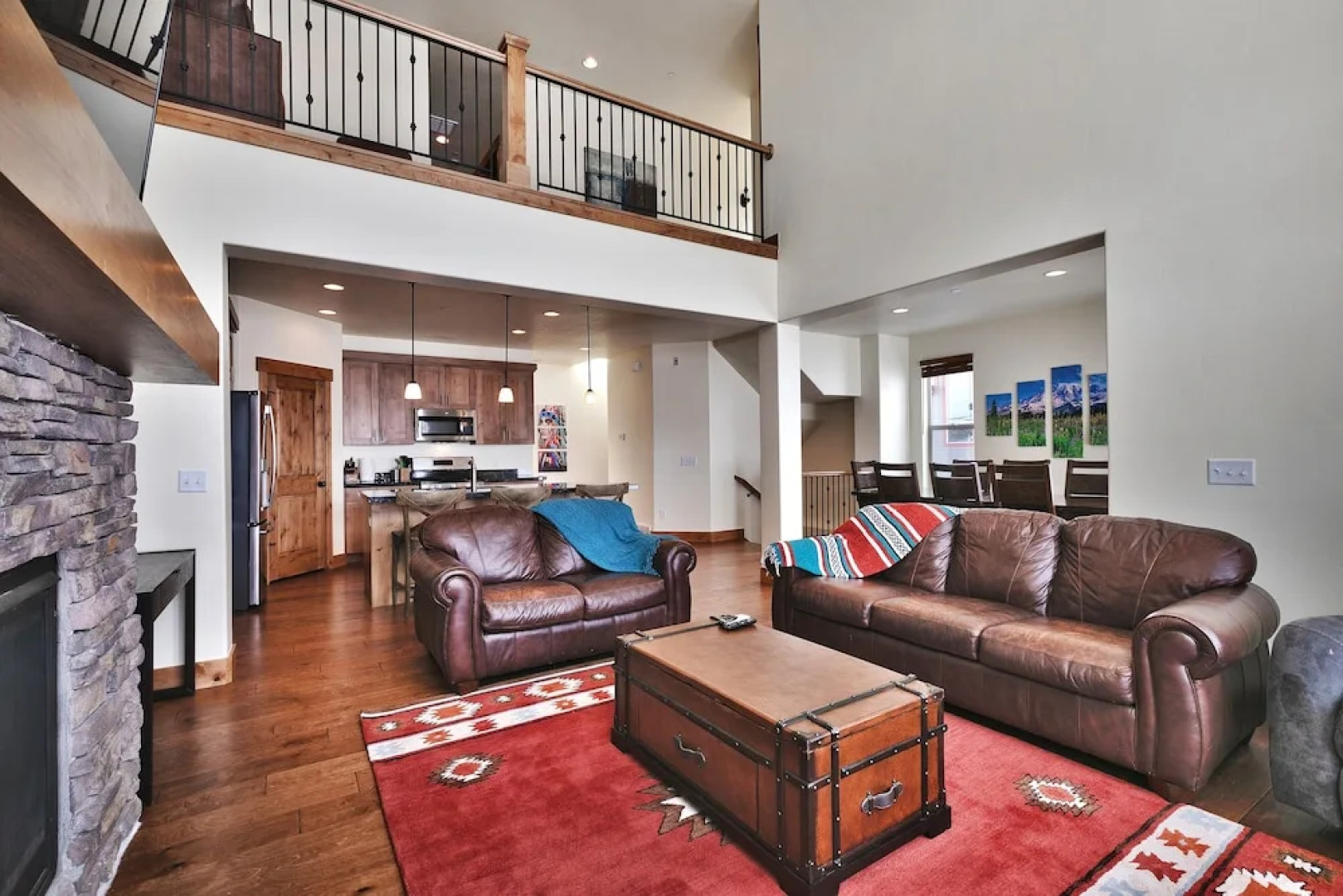 Parks Edge 1119 West Abigail by Blueswell