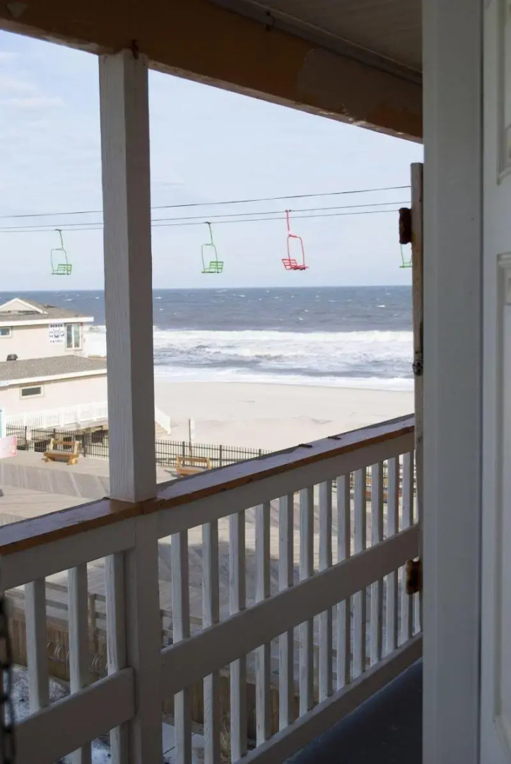 Boardwalk Hotel Charlee & Beach House Rentals