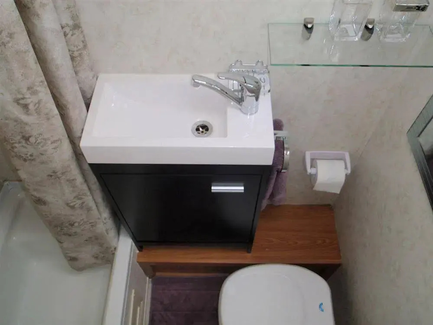 Purple-der House Accommodation