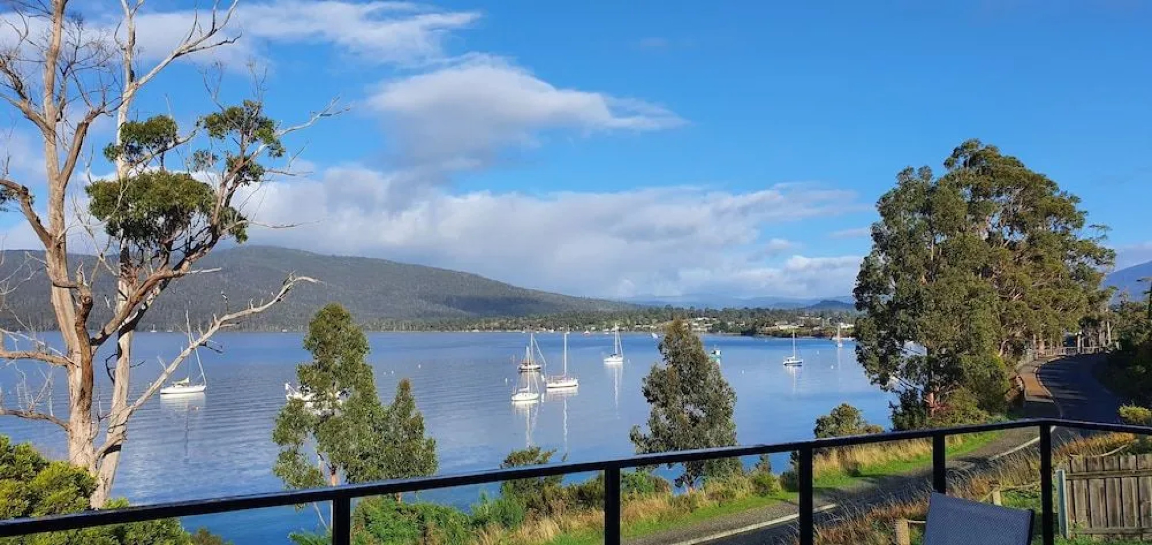 The Beach House- Essentially Tas Dover