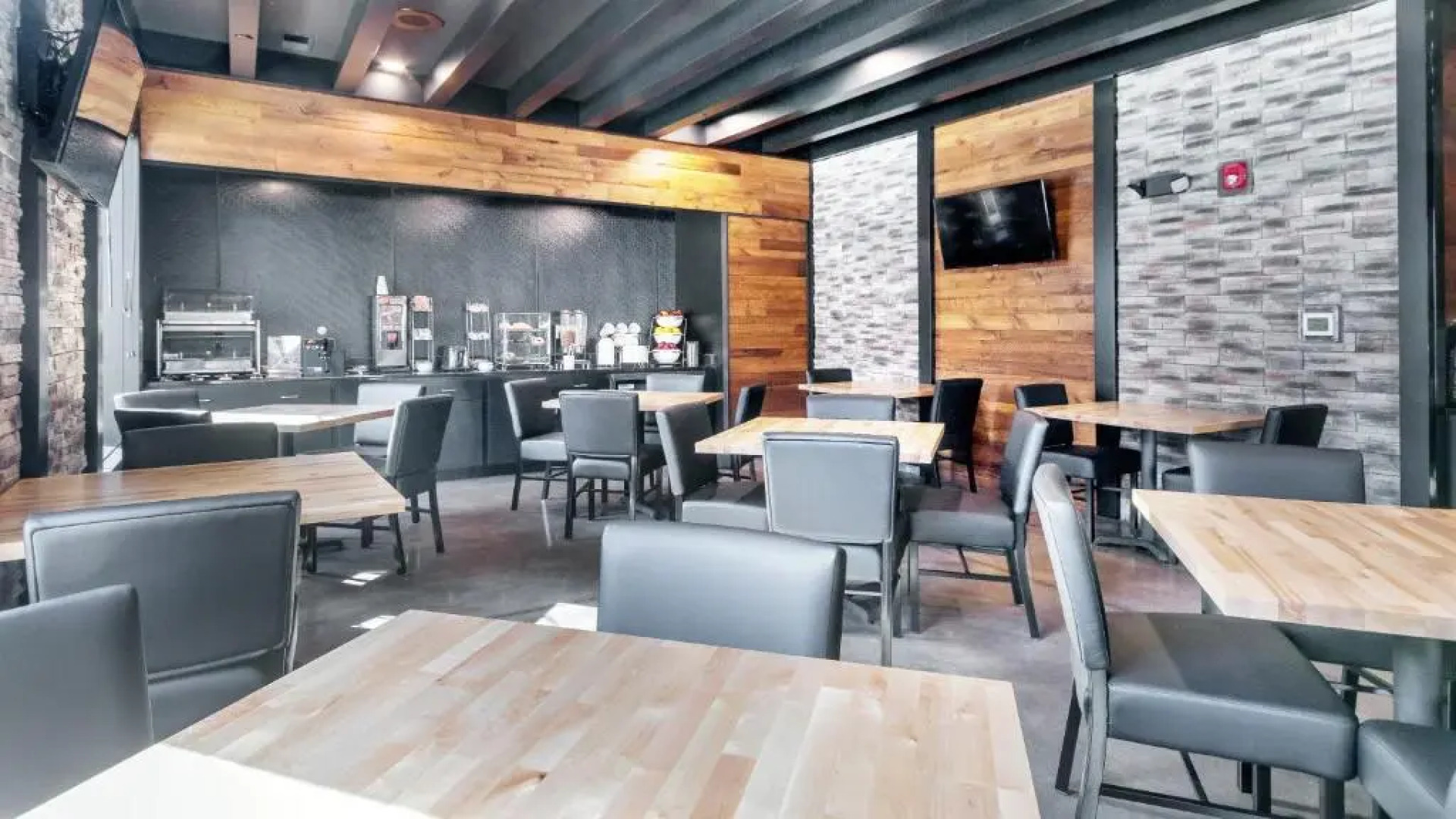 Cobblestone Hotel and Suites Janesville