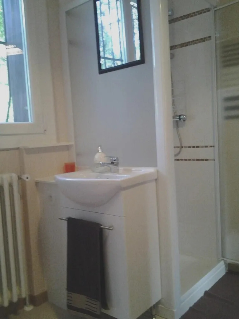 House With 6 Bedrooms in Bagnols-sur-cèze, With Private Pool, Enclosed Garden and Wifi