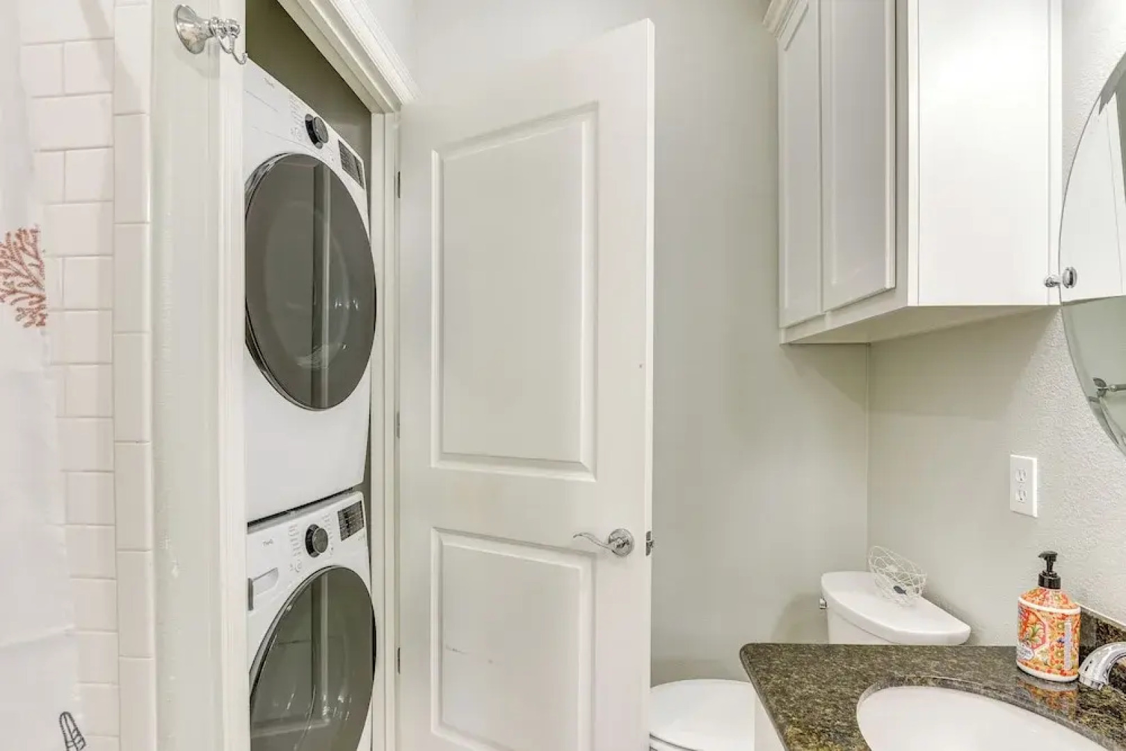 Oceanfront Crystal Beach Vacation Home w/ Deck!