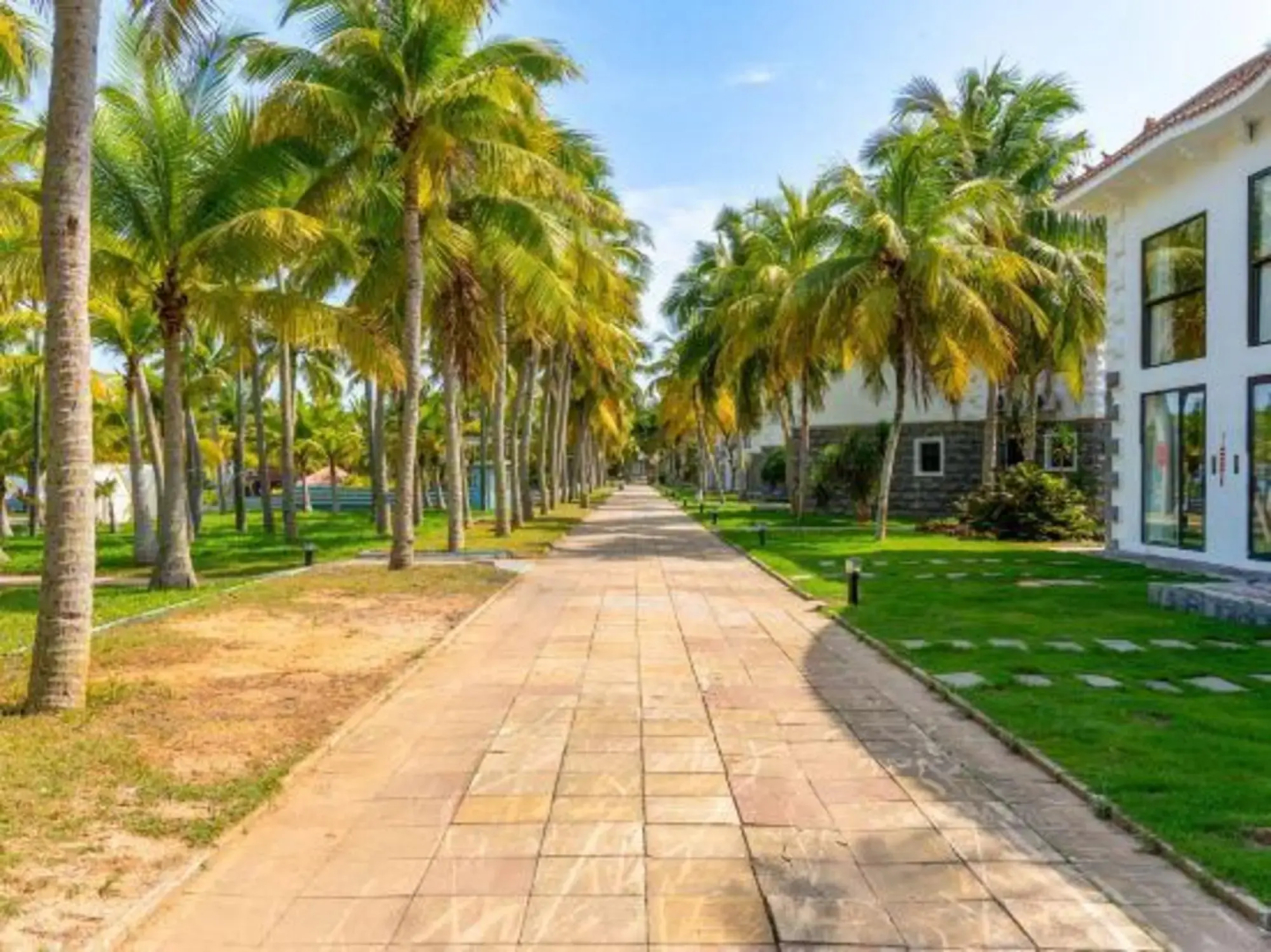 Tianfu Yunlong Bay Holiday Resort