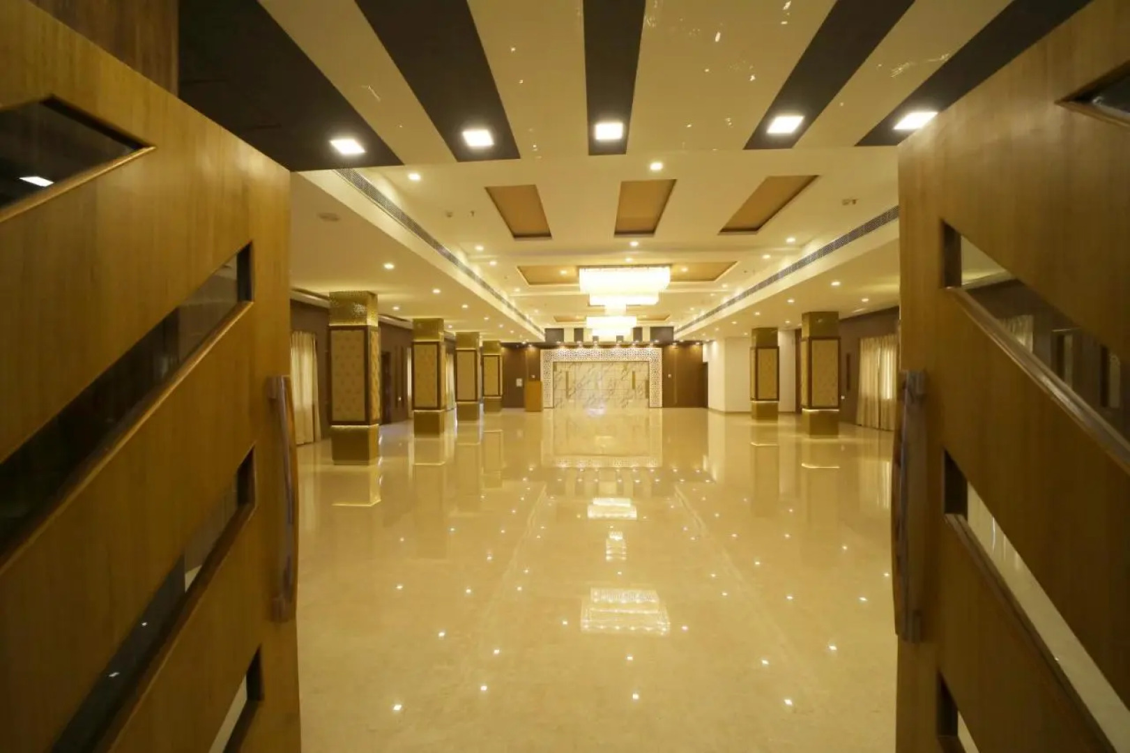 The Sky Imperial Shahi Hotels & Resort