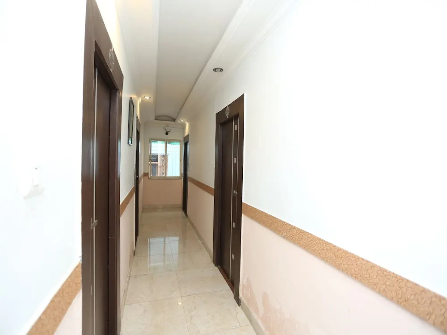 OYO 30240 Shri Radha Palace