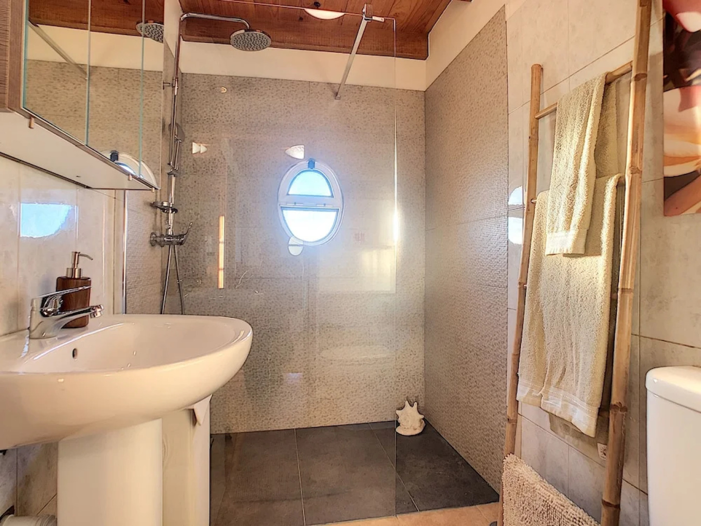 Ovelha do Sol by MHM