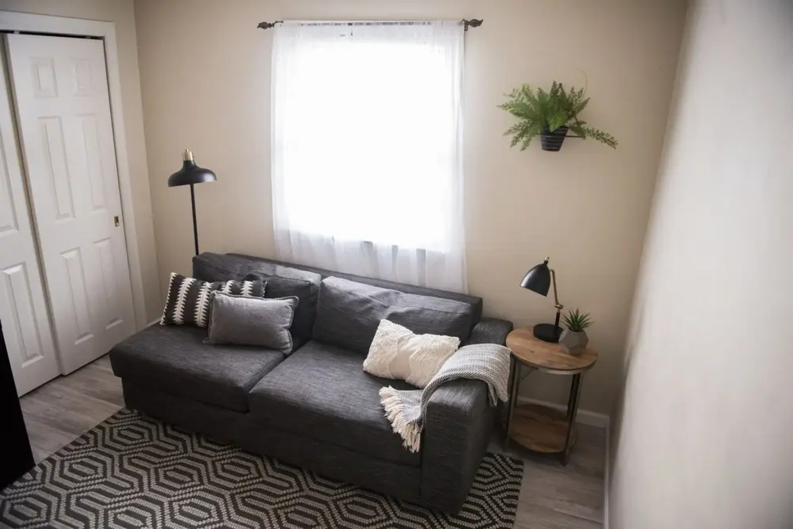 Carriage House Motor Inn