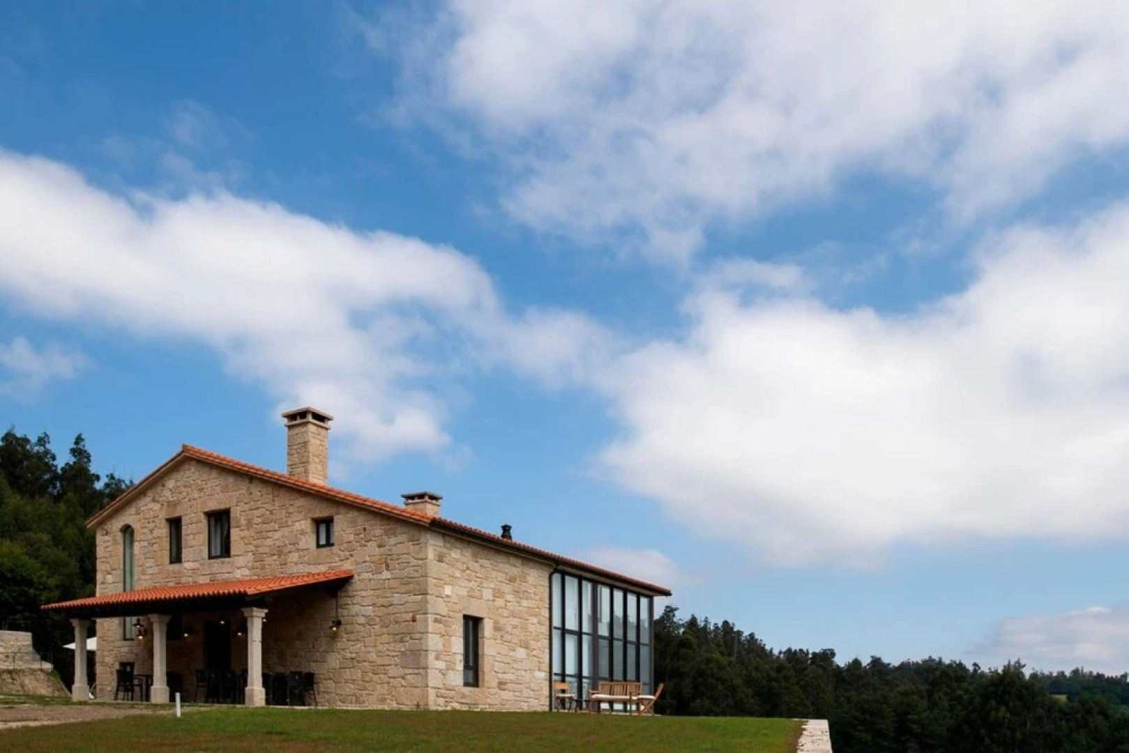 Villa - 5 Bedrooms with Pool and WiFi - 107841