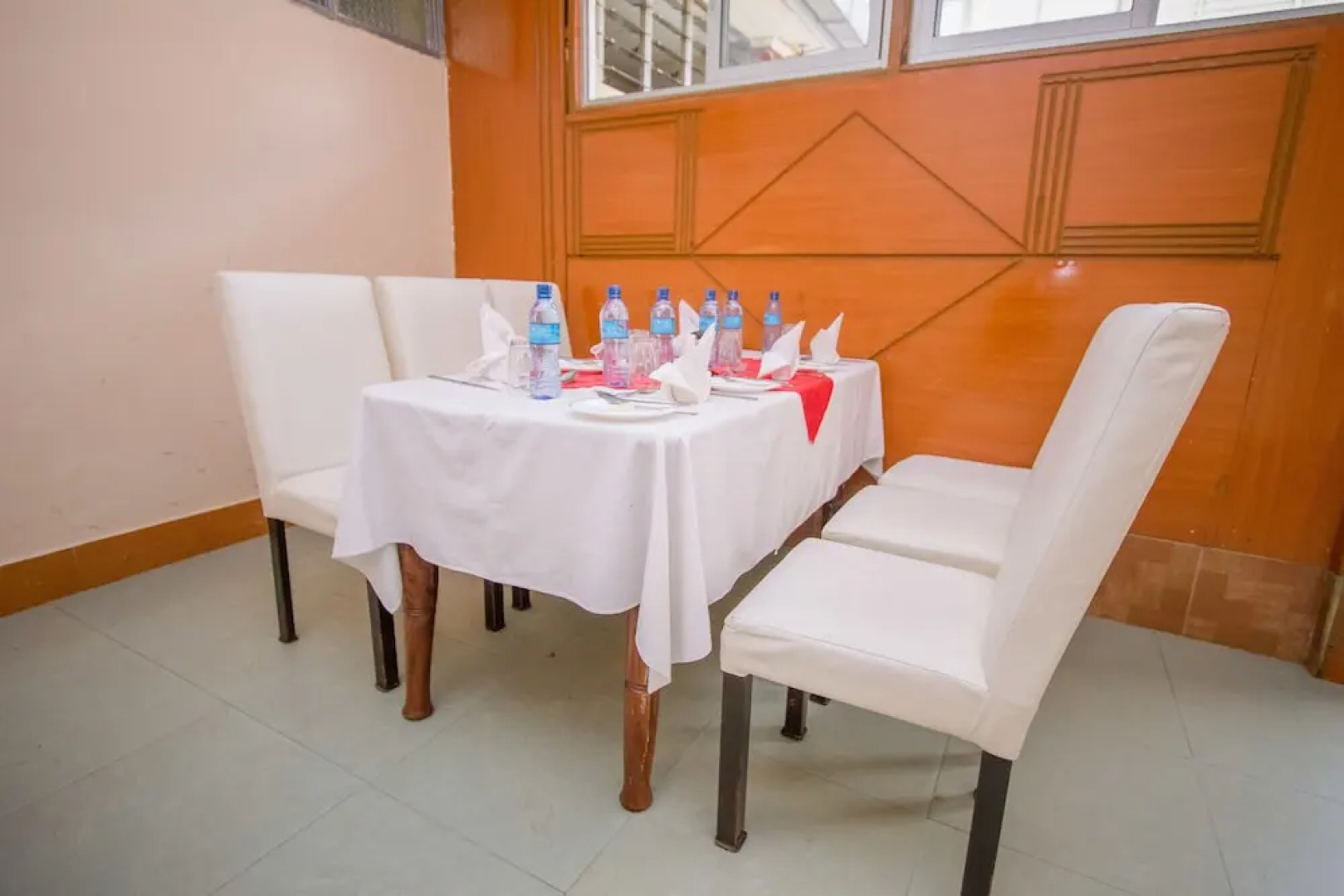 Sunshine Hotel Tengecha