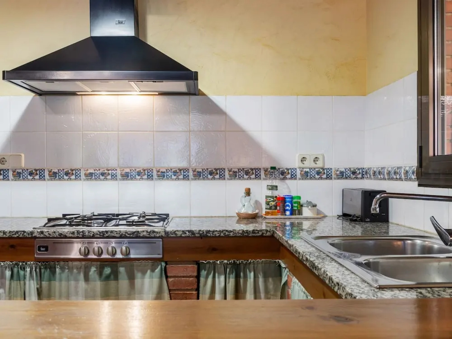 Pleasant Holiday Home in Gerona With Swimming Pool