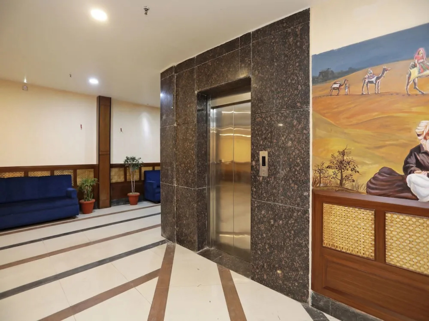 OYO 11061 Hotel Awesome