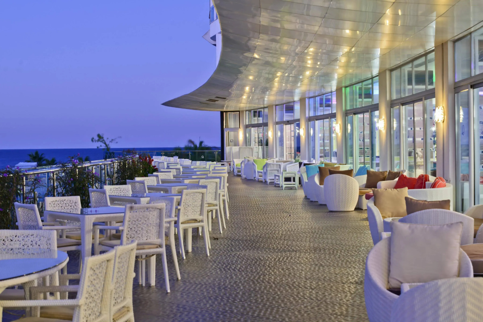 Отель Q Premium Resort