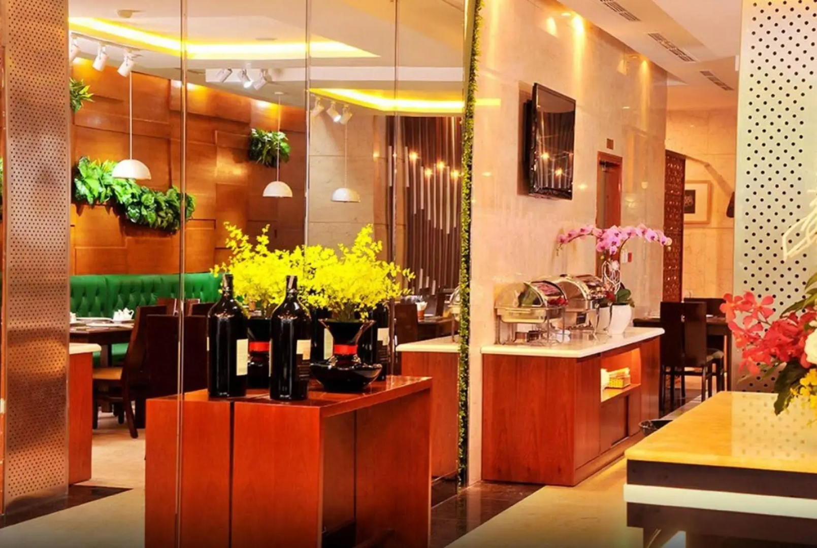 White Lotus Hotel Saigon
