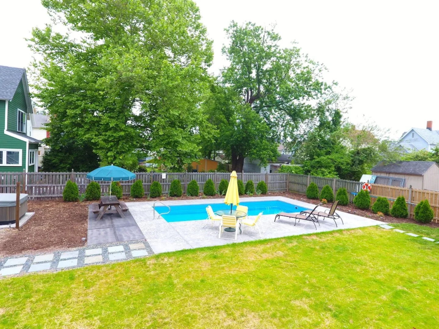 Alyssa House Bed & Breakfast