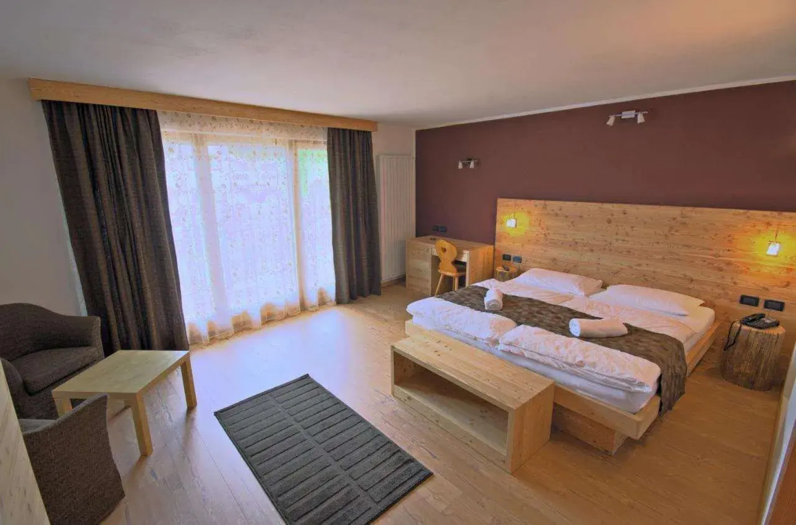 Arnica Mountain Hotel