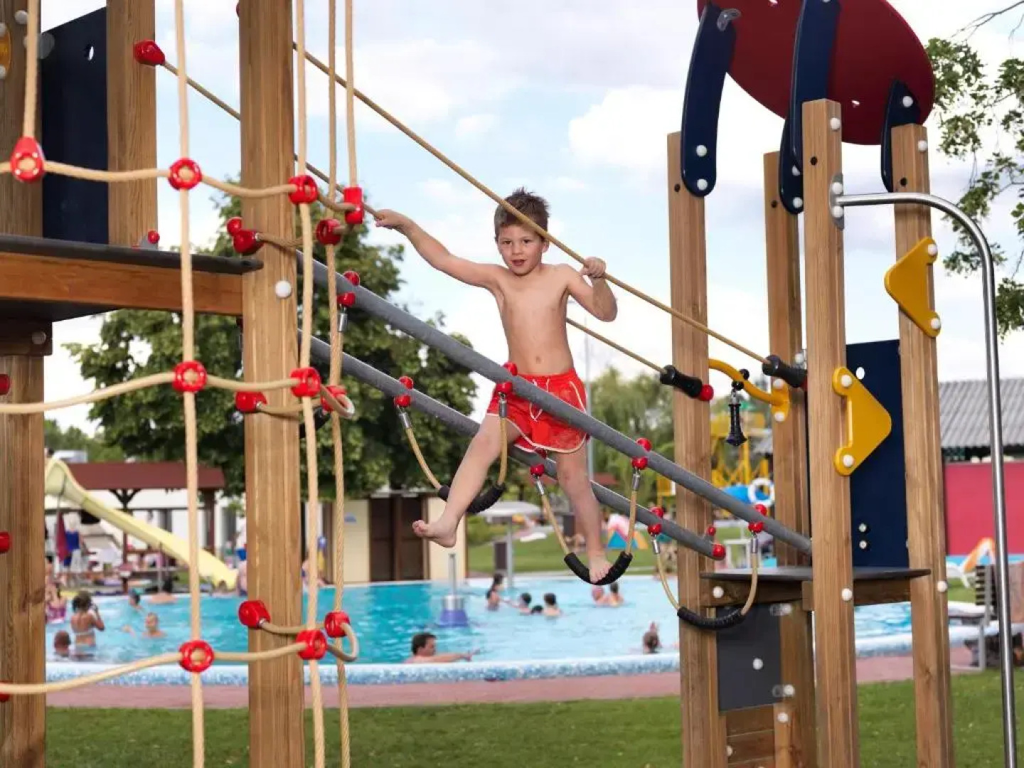 Aqua Camp Mobilházak - Thermál Kemping Tiszakécske