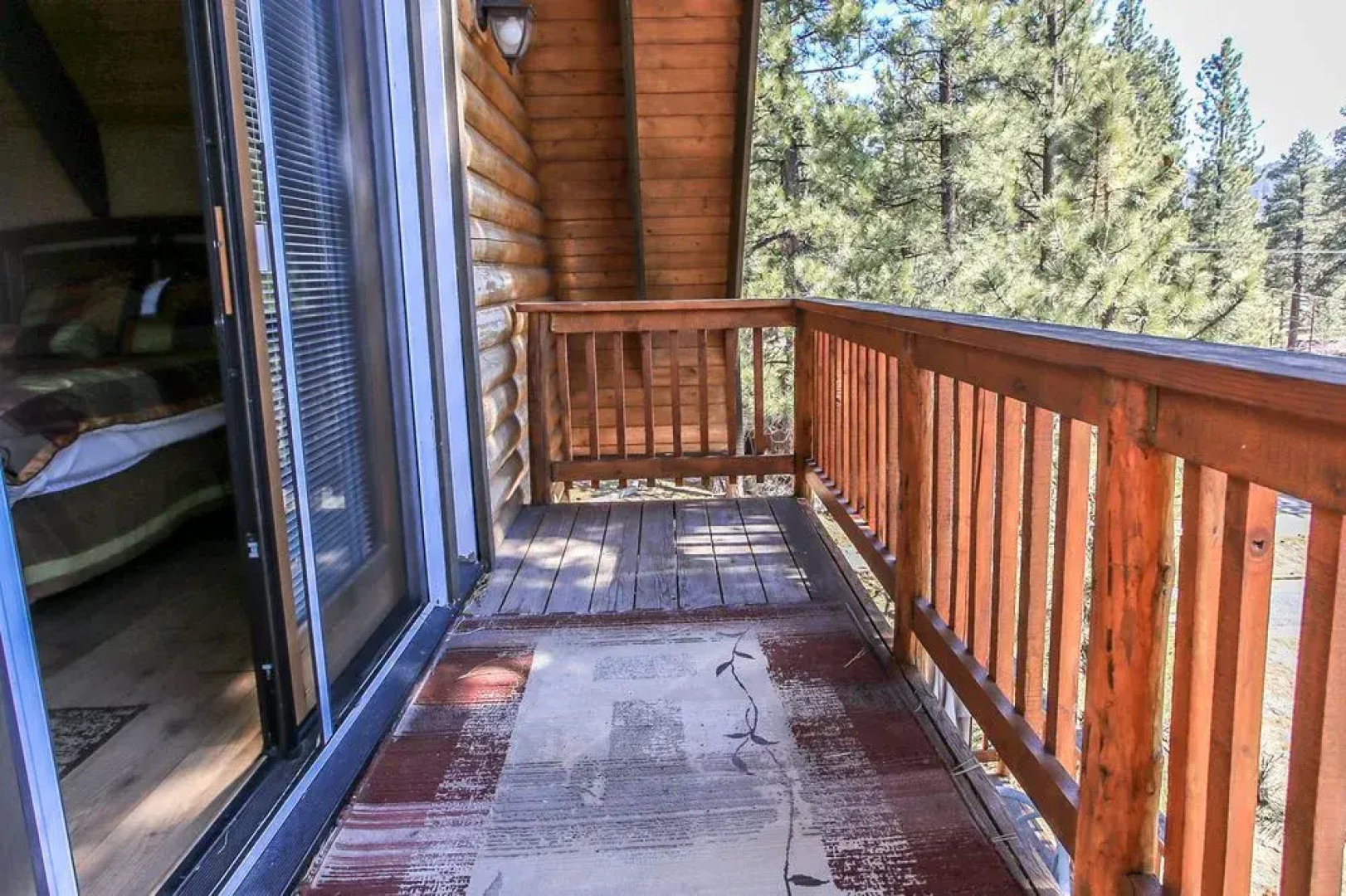 RedAwning "Cabin Big Bear" by the Lake