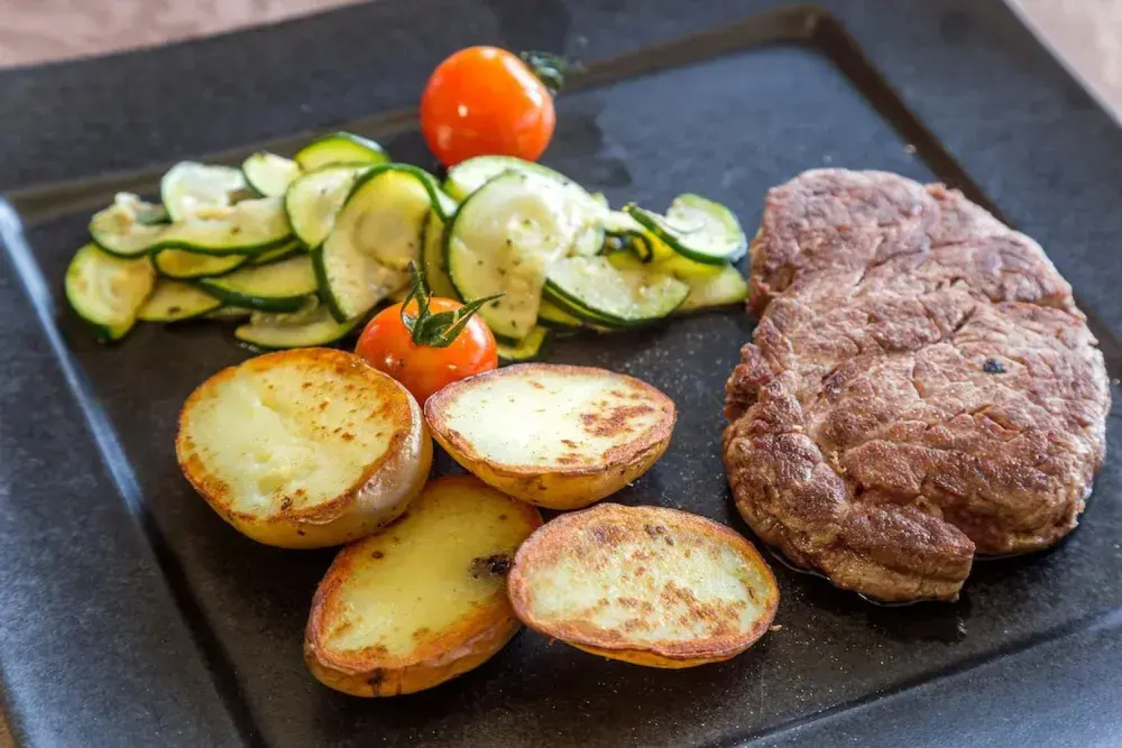 Logis Hôtel Le Gai Pinson