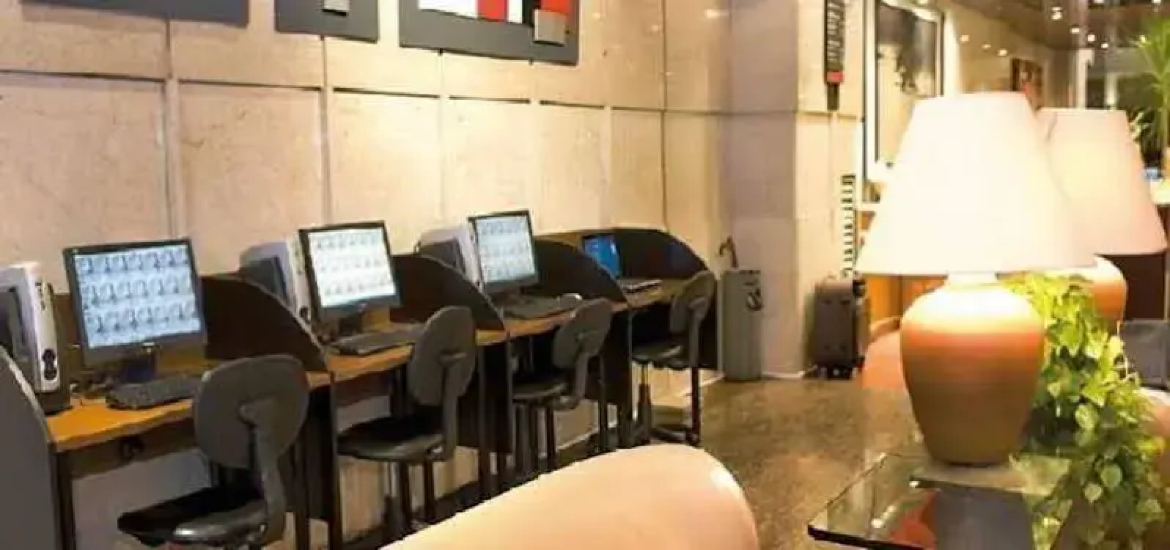 Hotel Embajador