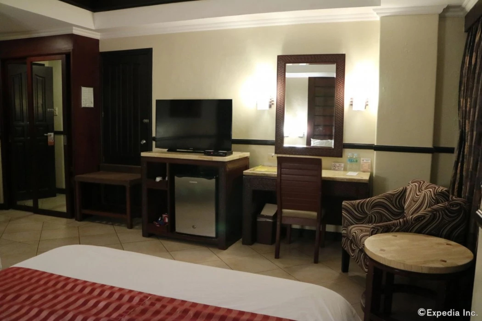 Mo2 Westown Hotel and Resort