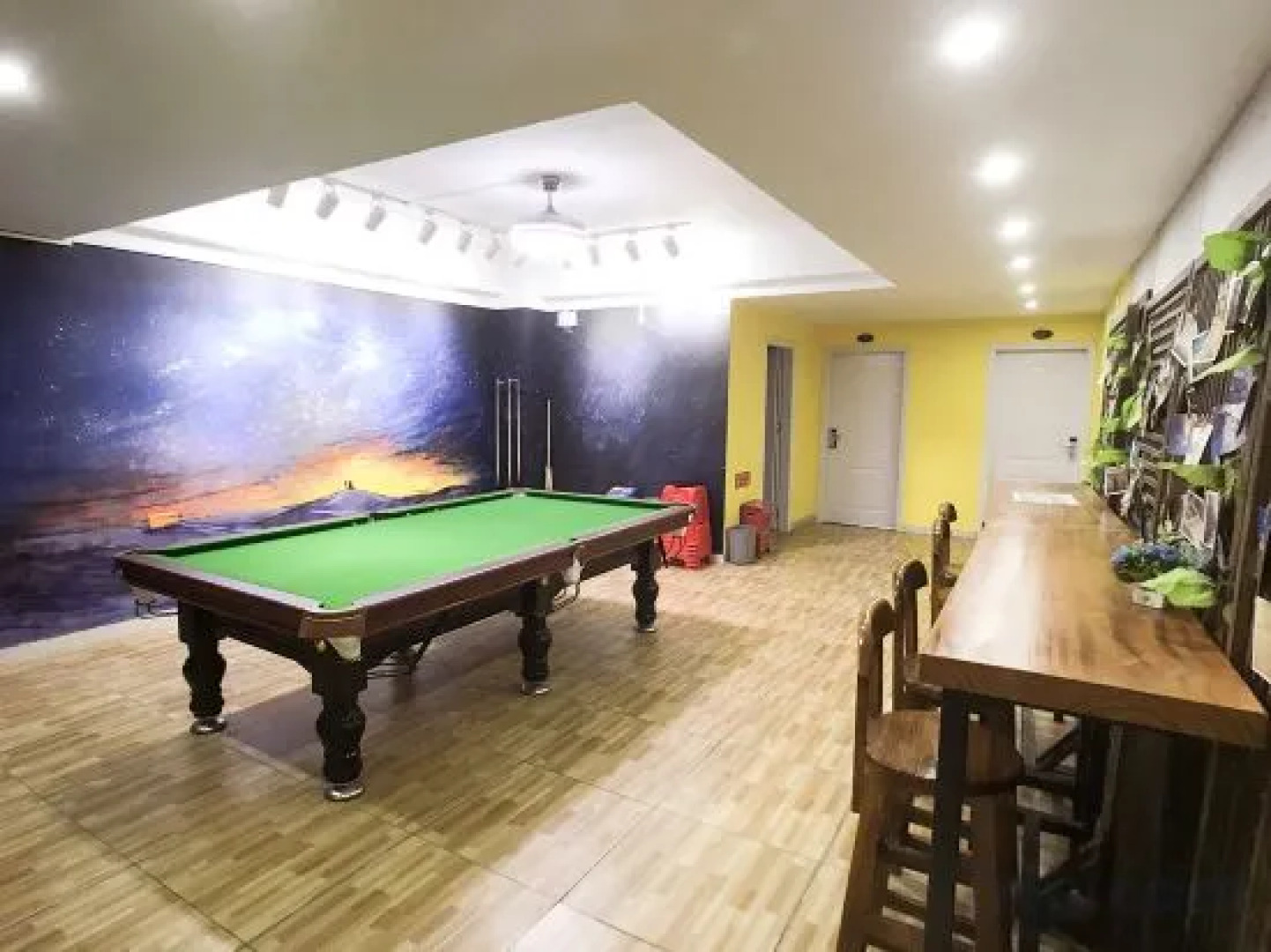 Ding'an Xiong Theme Xiangshan Hotel